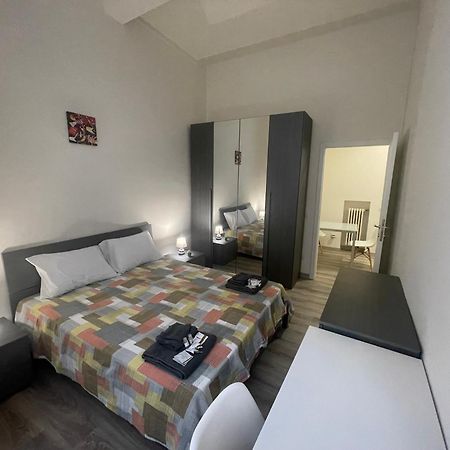 Apartamento La Violetta Di Parma // Del Ducato Exterior foto